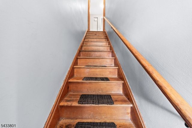 23 Homcy Pl, Clifton City, NJ 07011