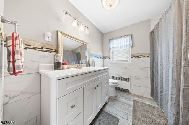 23 Homcy Pl, Clifton City, NJ 07011