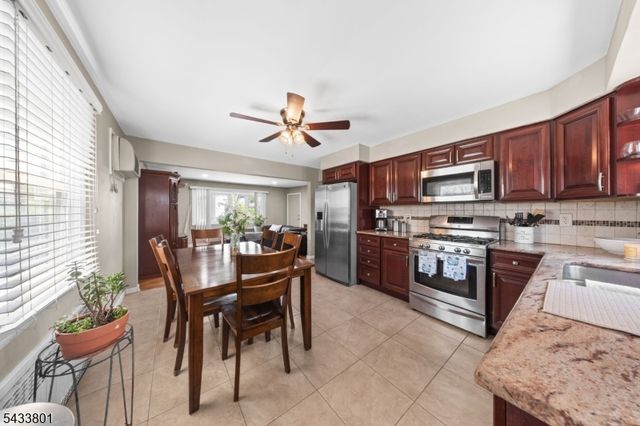 23 Homcy Pl, Clifton City, NJ 07011
