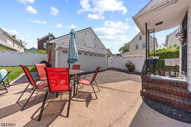 23 Homcy Pl, Clifton City, NJ 07011