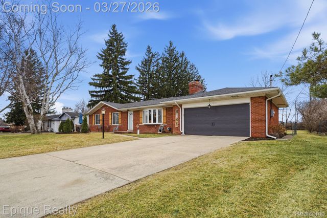 8102 Dungarvin Drive, Grand Blanc Charter Township, MI 48439