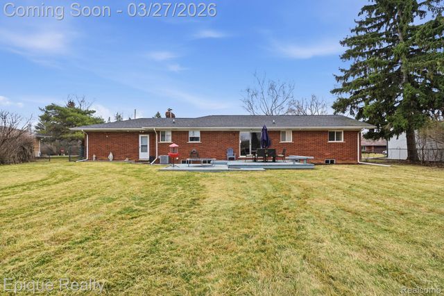 8102 Dungarvin Drive, Grand Blanc Charter Township, MI 48439