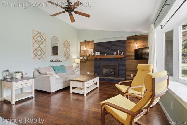 8102 Dungarvin Drive, Grand Blanc Charter Township, MI 48439