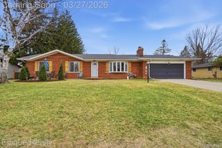 8102 Dungarvin Drive, Grand Blanc Charter Township, MI 48439