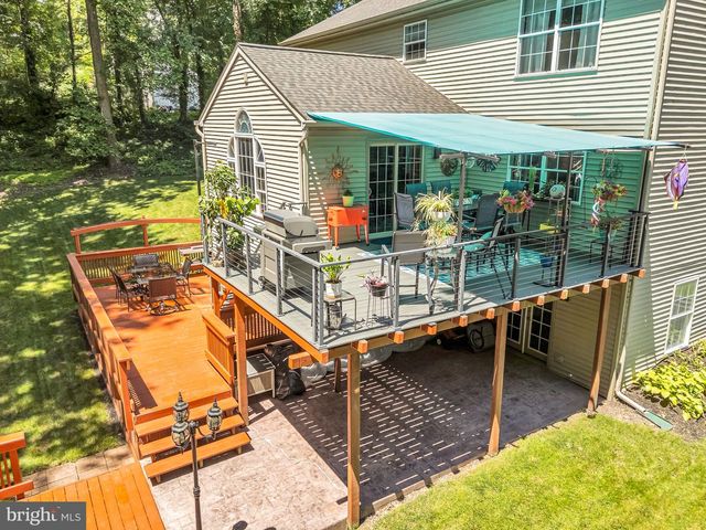 40 BROOK CIR, Etters, PA 17319