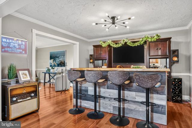 40 BROOK CIR, Etters, PA 17319