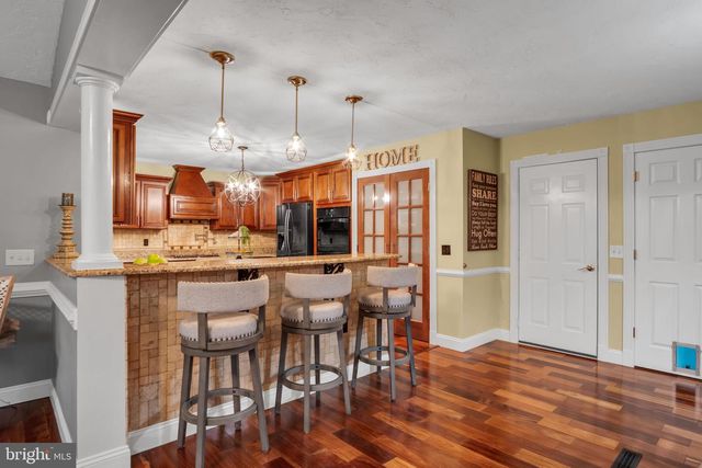 40 BROOK CIR, Etters, PA 17319