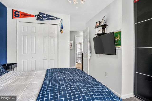 40 BROOK CIR, Etters, PA 17319
