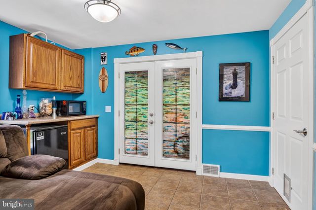40 BROOK CIR, Etters, PA 17319