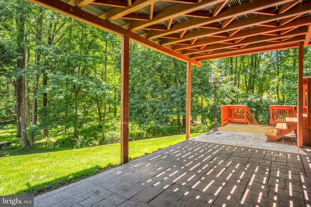 40 BROOK CIR, Etters, PA 17319