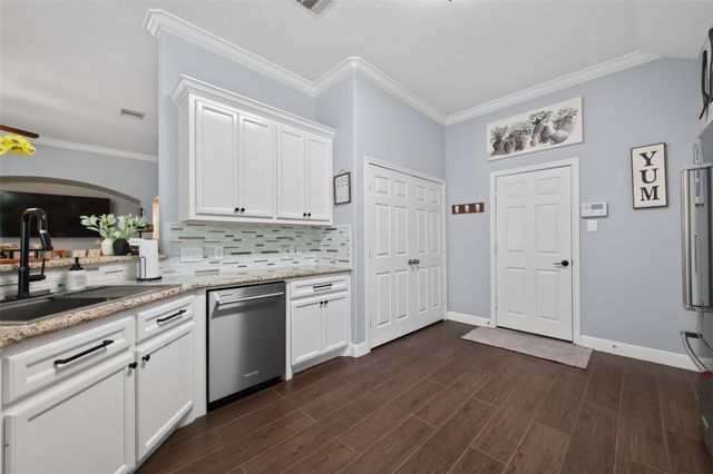 10706 Harry Drive, Needville, TX 77461