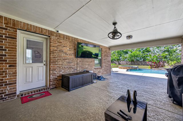 10706 Harry Drive, Needville, TX 77461
