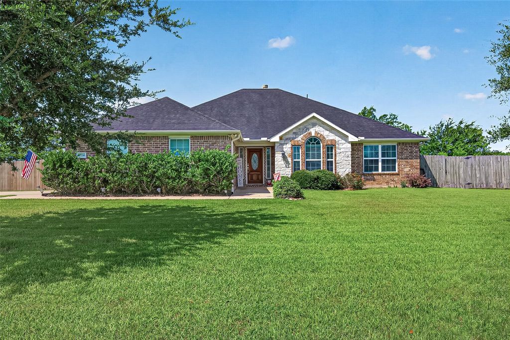 10706 Harry Drive, Needville, TX 77461