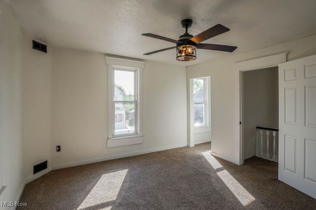 1021 Greenfield Avenue SW, Canton, OH 44706