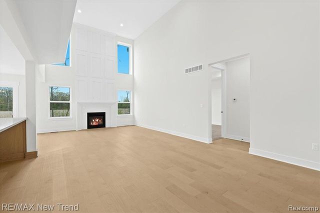 7829 Trailside Court, West Bloomfield, MI 48323