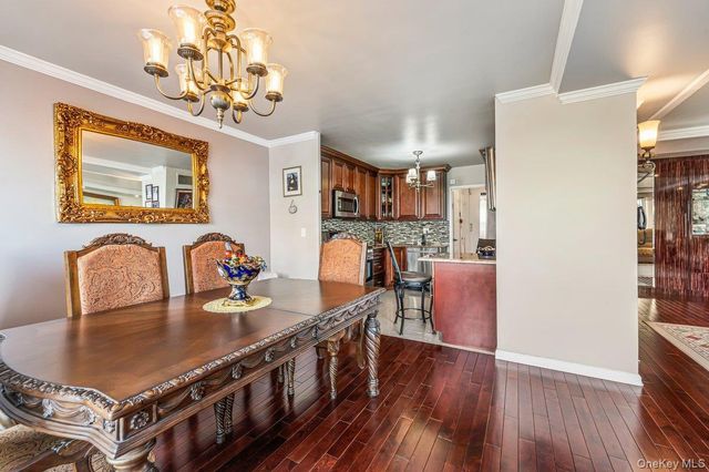 166-25 Powells Cove Boulevard 4L, Beechhurst, NY 11357