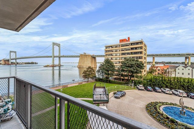 166-25 Powells Cove Boulevard 4L, Beechhurst, NY 11357