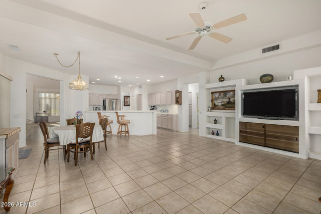 15220 W LAS BRIZAS Lane, Sun City West, AZ 85375