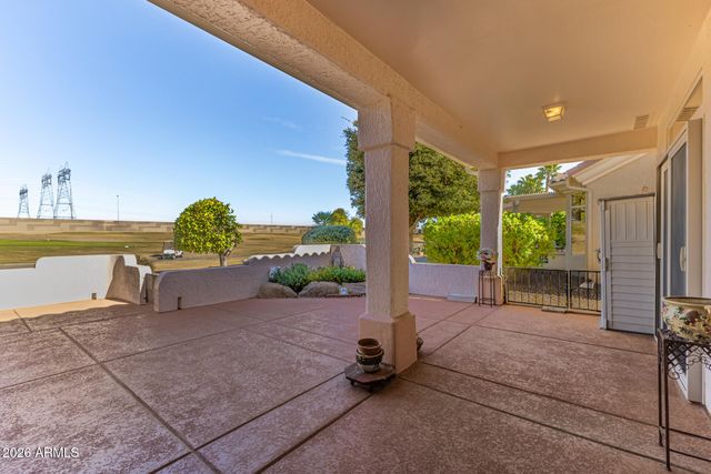 15220 W LAS BRIZAS Lane, Sun City West, AZ 85375
