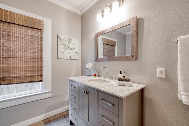 1706 Pennsylvania Ave, Austin, TX 78702