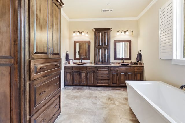1020 Highland Drive, Lucas, TX 75002