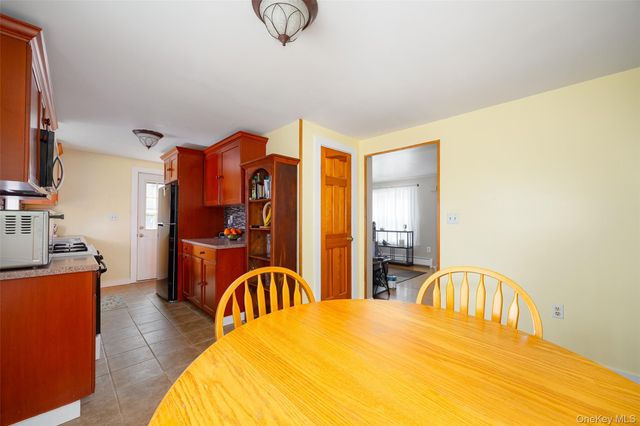 1562 Centre Road, Rhinebeck, NY 12572