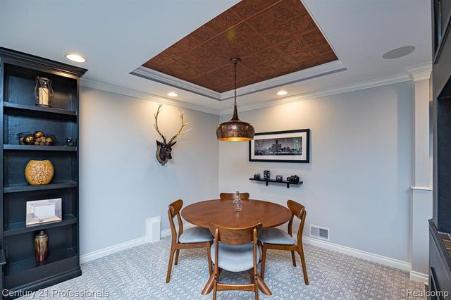 8242 Pine Hollow Court, Grand Blanc, MI 48439