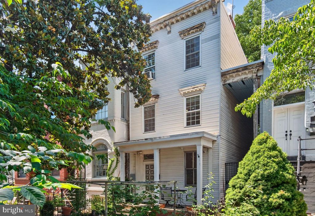 176 NORTH CAROLINA AVE SE, Washington, DC 20003