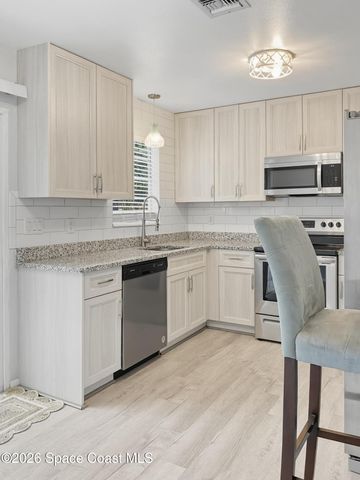 793 Bianca Drive NE, Palm Bay, FL 32905