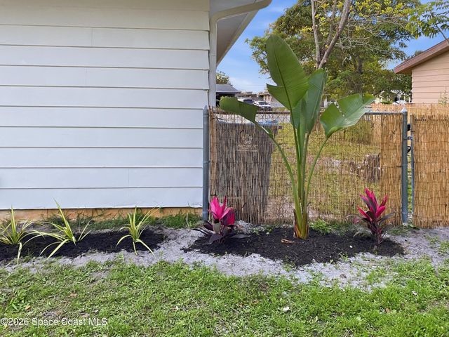 793 Bianca Drive NE, Palm Bay, FL 32905