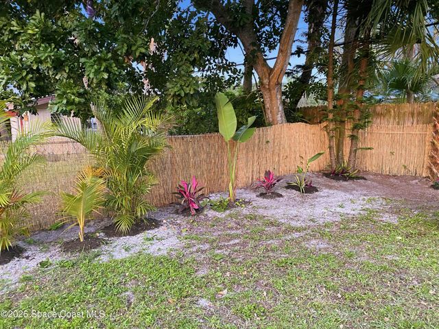 793 Bianca Drive NE, Palm Bay, FL 32905