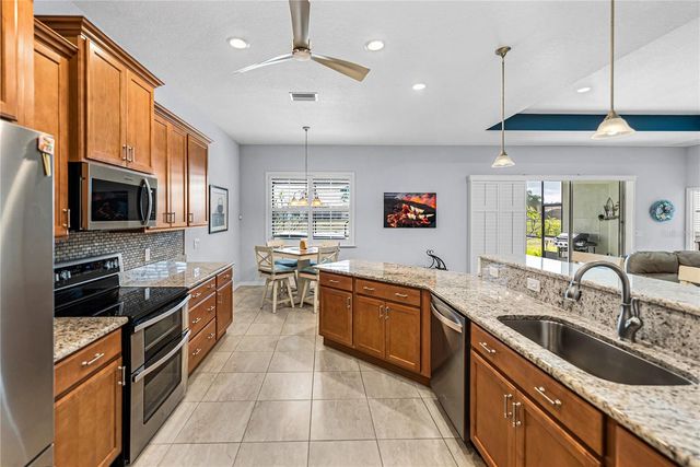 6165 PEBBLE BEACH BOULEVARD, Winter Haven, FL 33884