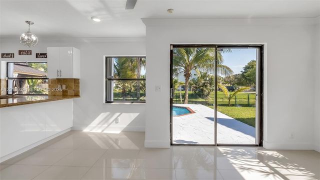 11980 S Aviary Dr, Cooper City, FL 33026