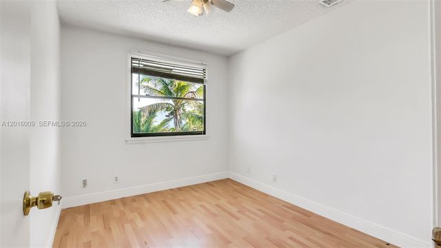 11980 S Aviary Dr, Cooper City, FL 33026