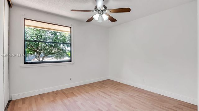 11980 S Aviary Dr, Cooper City, FL 33026
