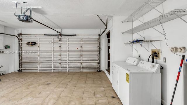 11980 S Aviary Dr, Cooper City, FL 33026