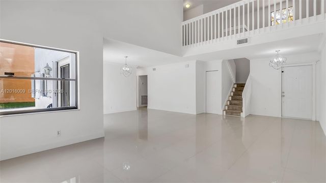 11980 S Aviary Dr, Cooper City, FL 33026