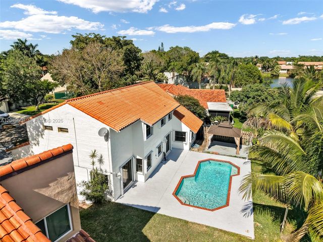 11980 S Aviary Dr, Cooper City, FL 33026