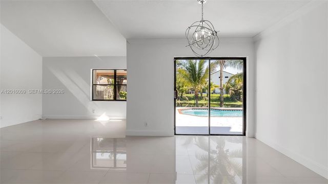 11980 S Aviary Dr, Cooper City, FL 33026