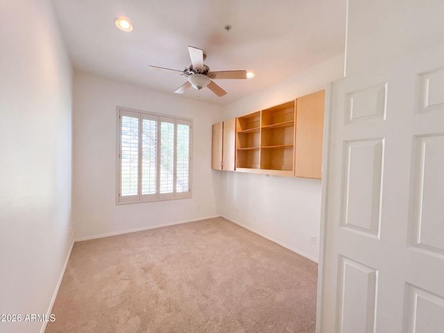 19550 N GRAYHAWK Drive 2028, Scottsdale, AZ 85255