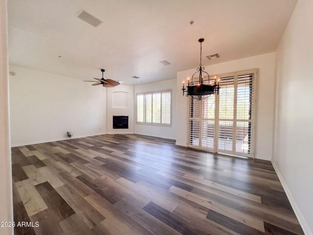 19550 N GRAYHAWK Drive 2028, Scottsdale, AZ 85255