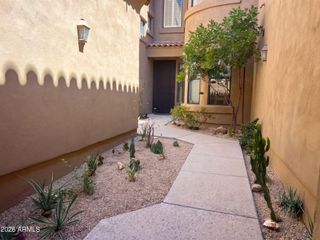 19550 N GRAYHAWK Drive 2028, Scottsdale, AZ 85255