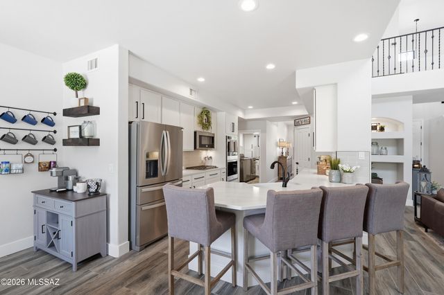 10017 S Placita Notable, Vail, AZ 85641