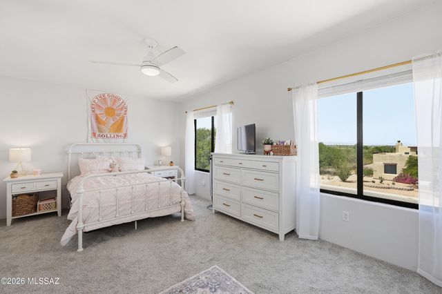 10017 S Placita Notable, Vail, AZ 85641