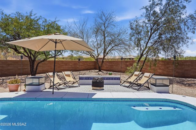 10017 S Placita Notable, Vail, AZ 85641