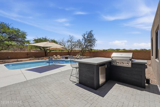 10017 S Placita Notable, Vail, AZ 85641
