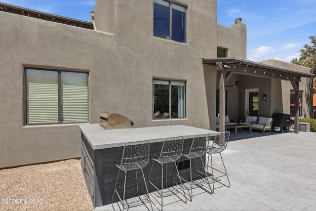 10017 S Placita Notable, Vail, AZ 85641