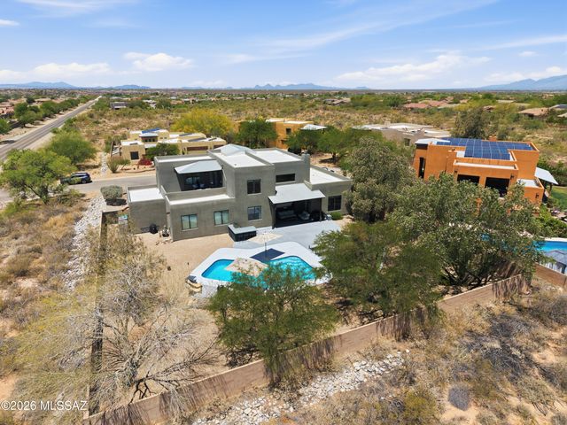 10017 S Placita Notable, Vail, AZ 85641