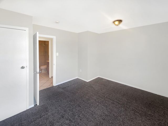 1333 Lucretia Street SW, Albuquerque, NM 87121