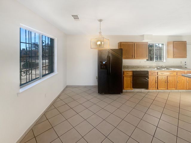 1333 Lucretia Street SW, Albuquerque, NM 87121